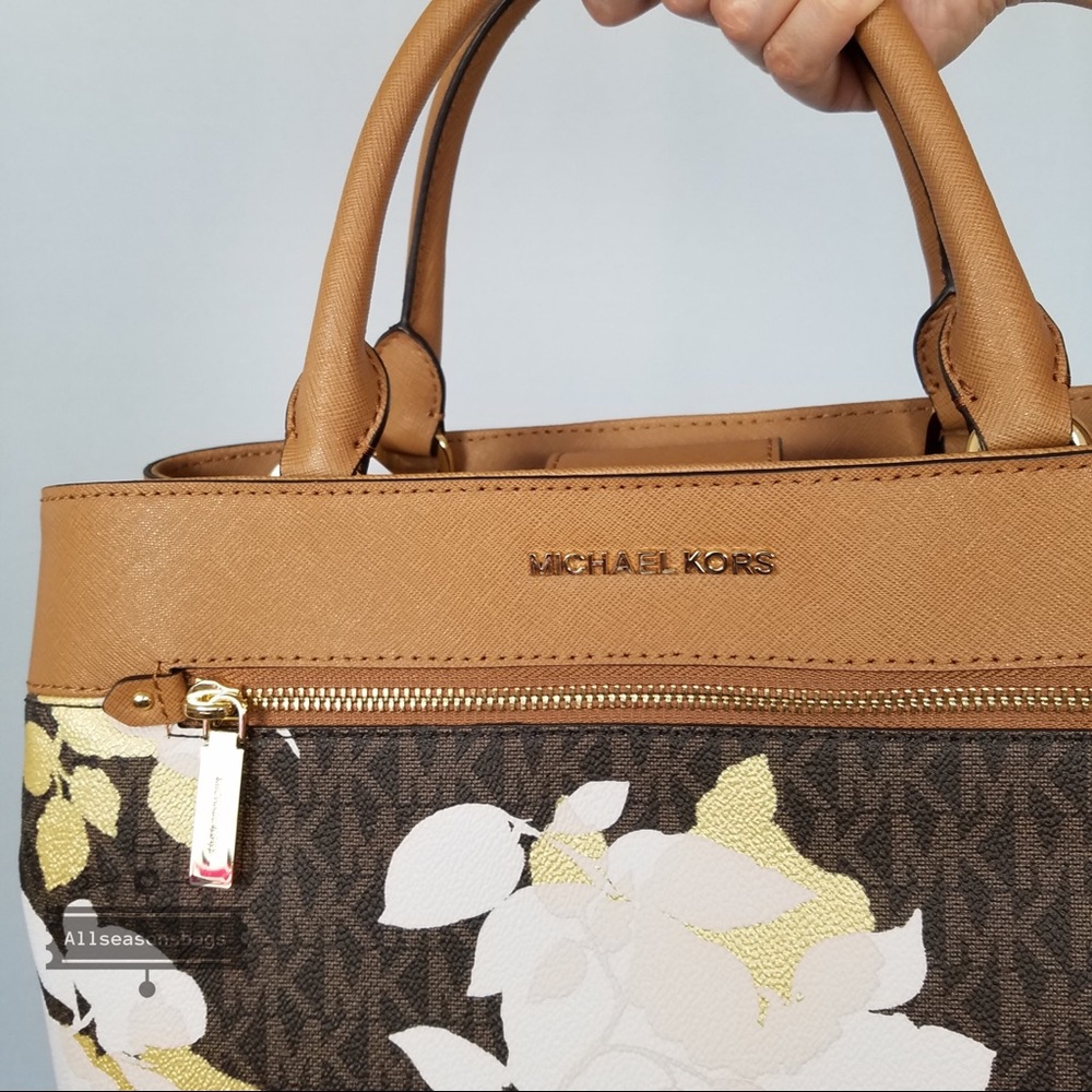 NWT Michael Kors Hailee Medium Satchel Brown Bag - Picture 5 of 7